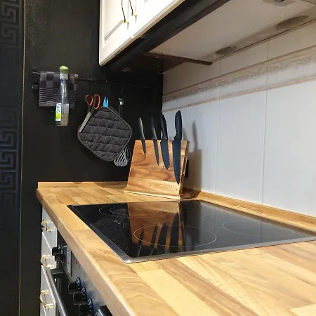 Miet-kamp Ruhig, Zentral, Nahe Messe, Ausgefallenes Design 2 Schlafzimmer Berlin