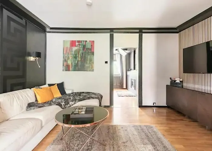 Miet-kamp Ruhig, Zentral, Nahe Messe, Ausgefallenes Design 2 Schlafzimmer Appartamento