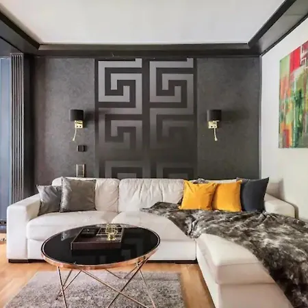 Miet-kamp Ruhig, Zentral, Nahe Messe, Ausgefallenes Design 2 Schlafzimmer ברלין