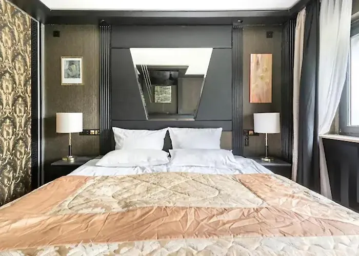 Miet-kamp Ruhig, Zentral, Nahe Messe, Ausgefallenes Design 2 Schlafzimmer شقة *